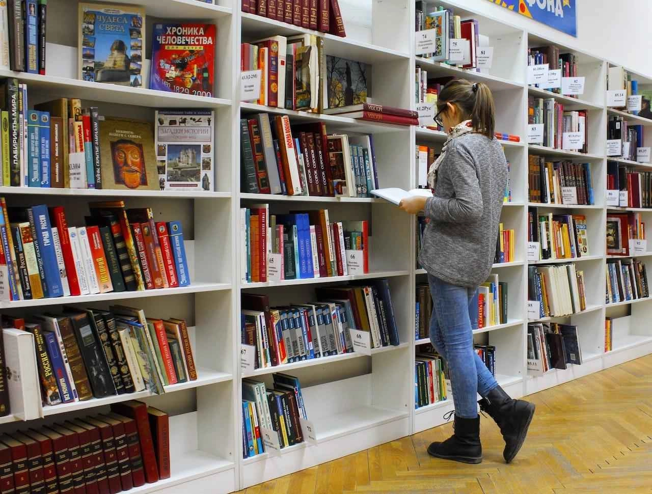 Guide by an Essay Writer to Avoid Writing Mistakes